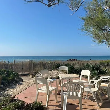 Secret Garden Facing The Sea Вик-ла-Гардьоль