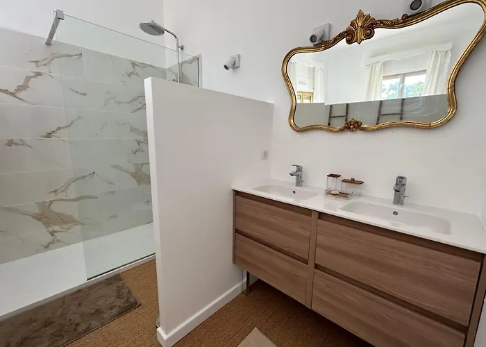 Βίλα Secret Garden Facing The Sea *